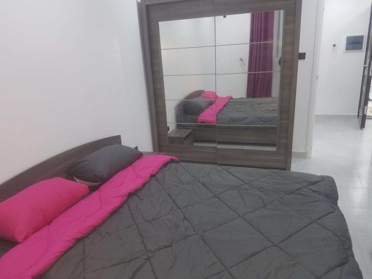 Hostel Les Pins Alger Екстер'єр фото