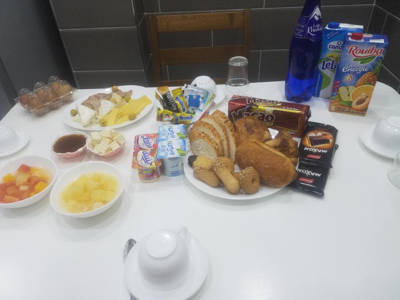 Hostel Les Pins Alger Екстер'єр фото